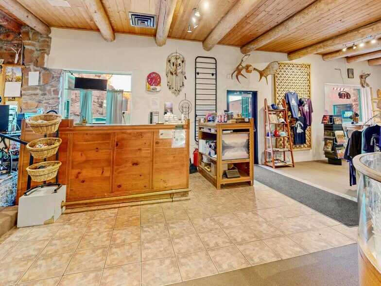 More Photos Of US 163 & San Juan River, Mexican Hat Hotel For Sale