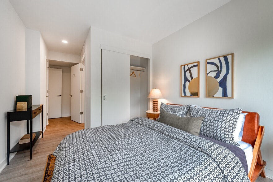 More Photos Of 300 Neal Pl NE, Washington Apartments For Lease