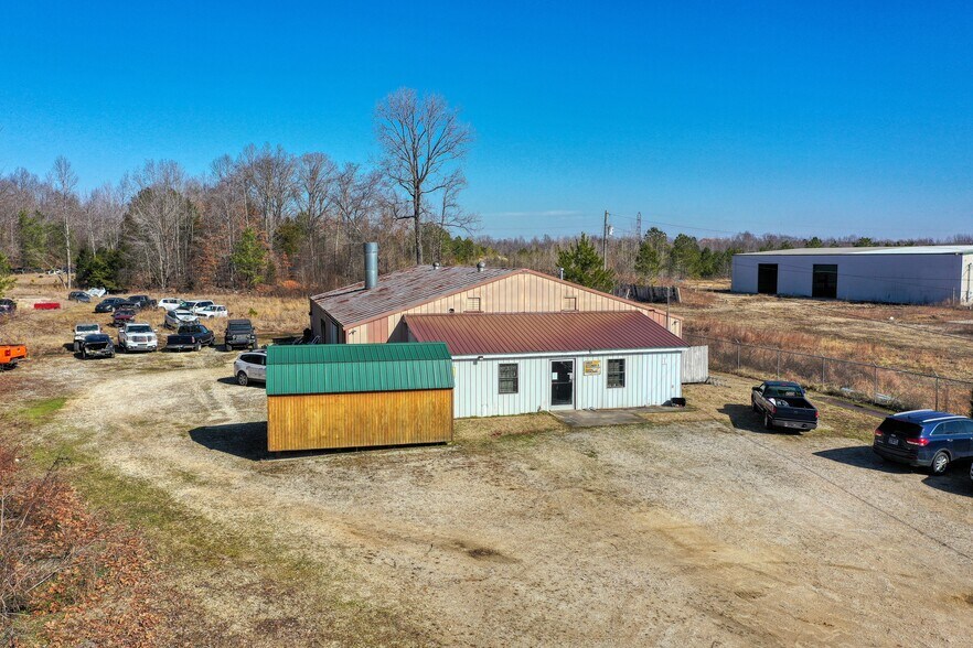 Primary Photo Of 3150 Highway 70 W, Camden Auto Salvage Facility For Sale
