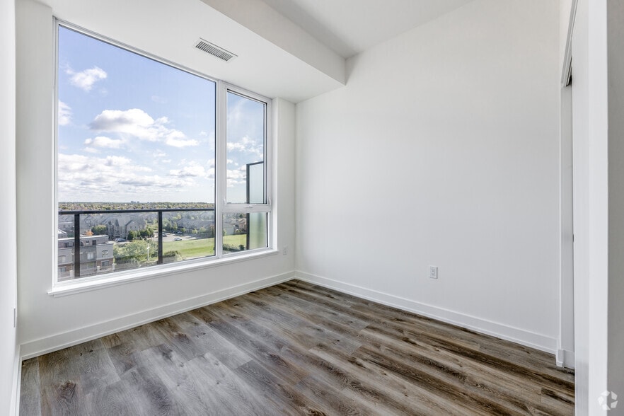 More Photos Of 2475 Old Bronte Rd, Oakville Apartments For Lease