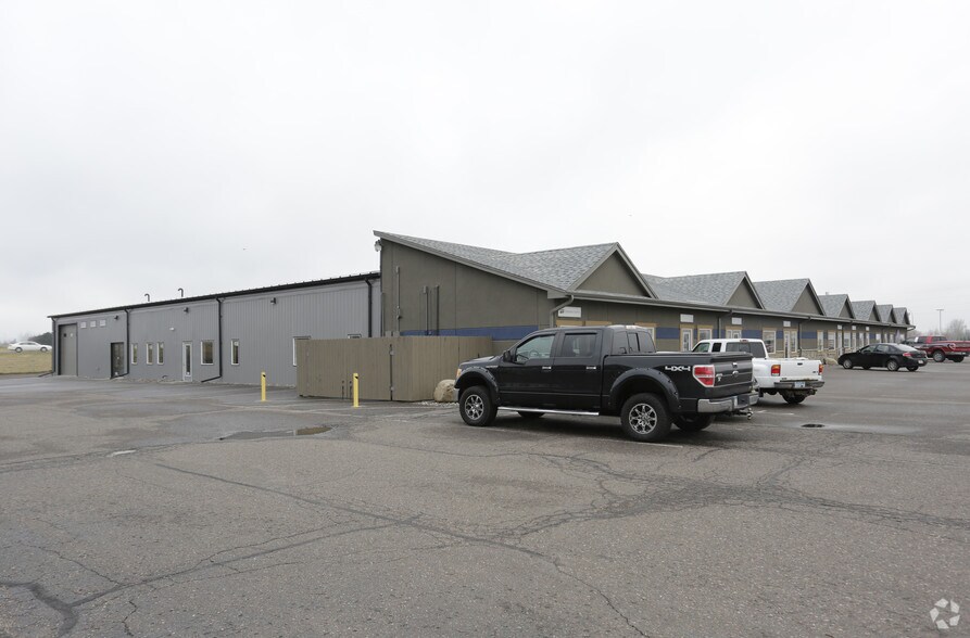 More Photos Of 306-390 S Garfield St, Cambridge Office For Lease