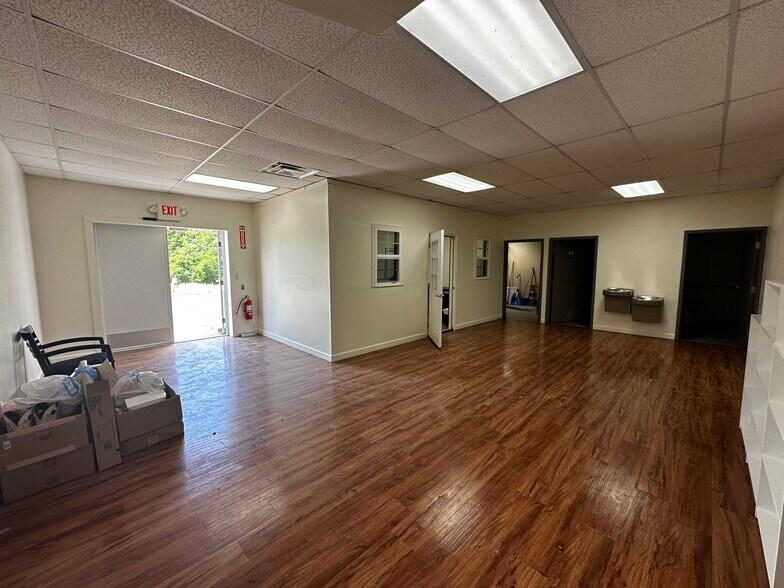 More Photos Of 797 Cool Spring Rd, Mingo Junction Office For Lease