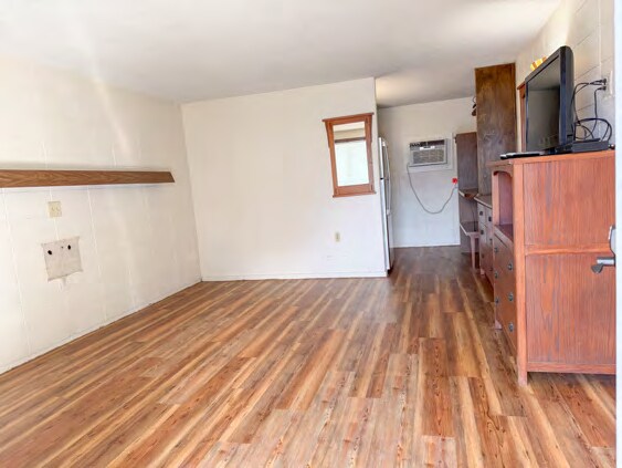 More Photos Of 402 E Parkway, Gatlinburg Apartments For Sale