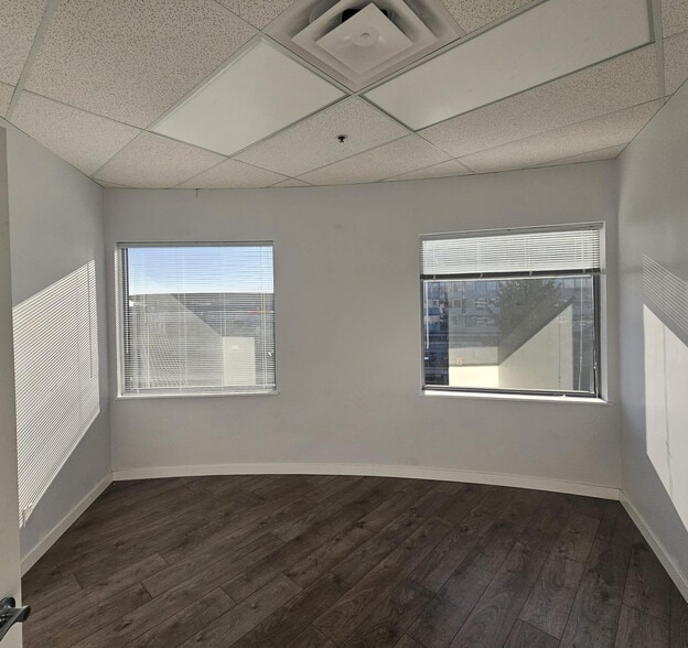 More Photos Of 8181 Cambie Rd, Richmond Storefront Retail Office For Lease