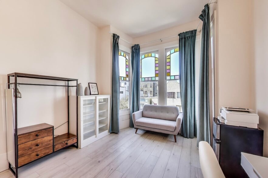 More Photos Of 751 Capp st, San Francisco Apartments For Sale