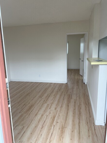 More Photos Of 16701 S Berendo Ave, Gardena Apartments For Sale