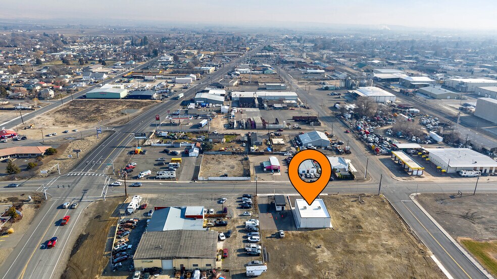 More Photos Of 209 1st, Sunnyside Freestanding For Sale