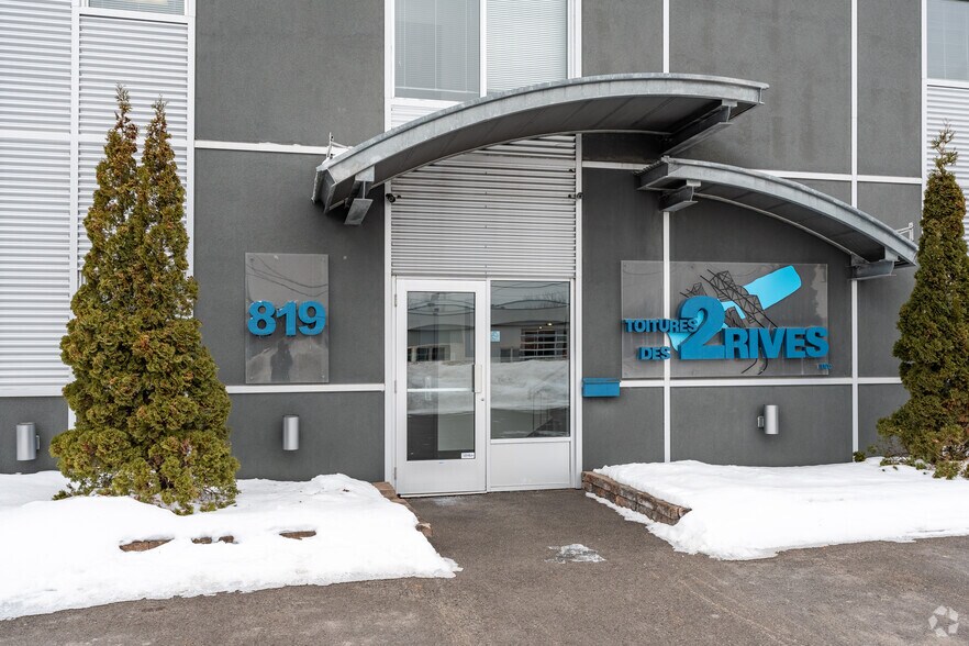 More Photos Of 819 St J.-Ambroise-Craig, Lévis Office For Lease