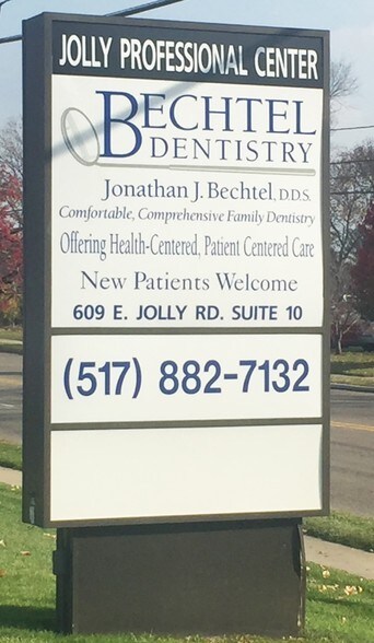 More Photos Of 609 E Jolly Rd, Lansing Medical For Sale