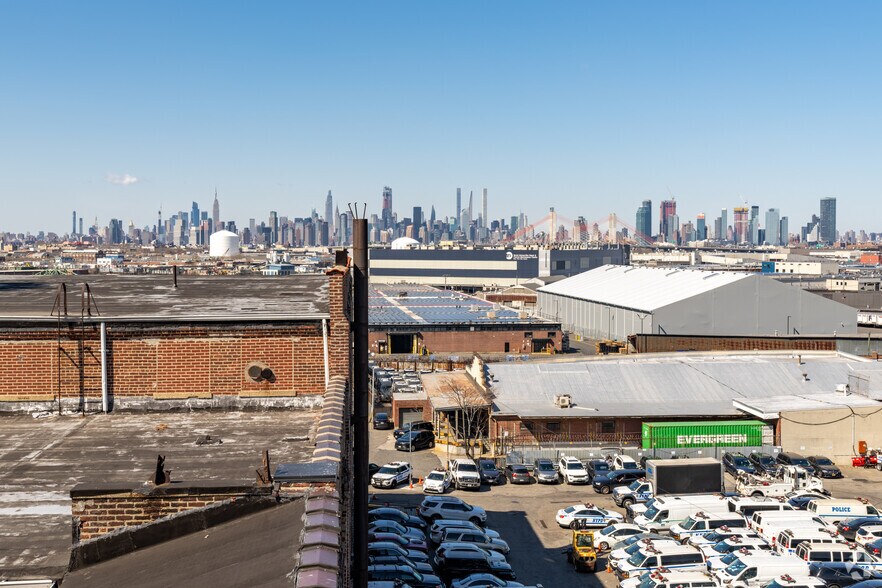 More Photos Of 50-05 Metropolitan Ave, Ridgewood Loft Creative Space For Lease