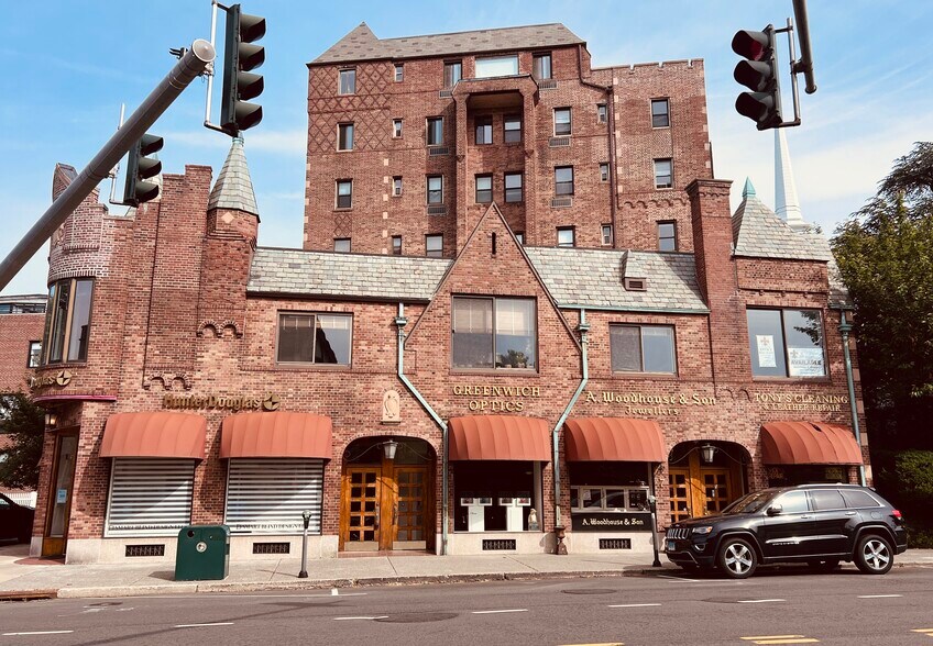 More Photos Of 5 W Putnam Ave, Greenwich Office For Lease