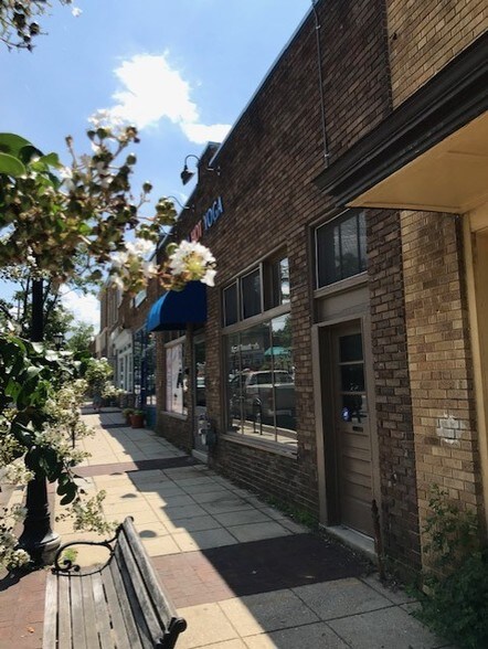 More Photos Of 7324 Carroll Ave, Takoma Park Storefront For Lease