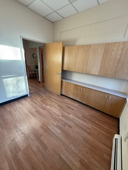 More Photos Of 369 Bradhurst Ave, Hawthorne Manufacturing For Lease