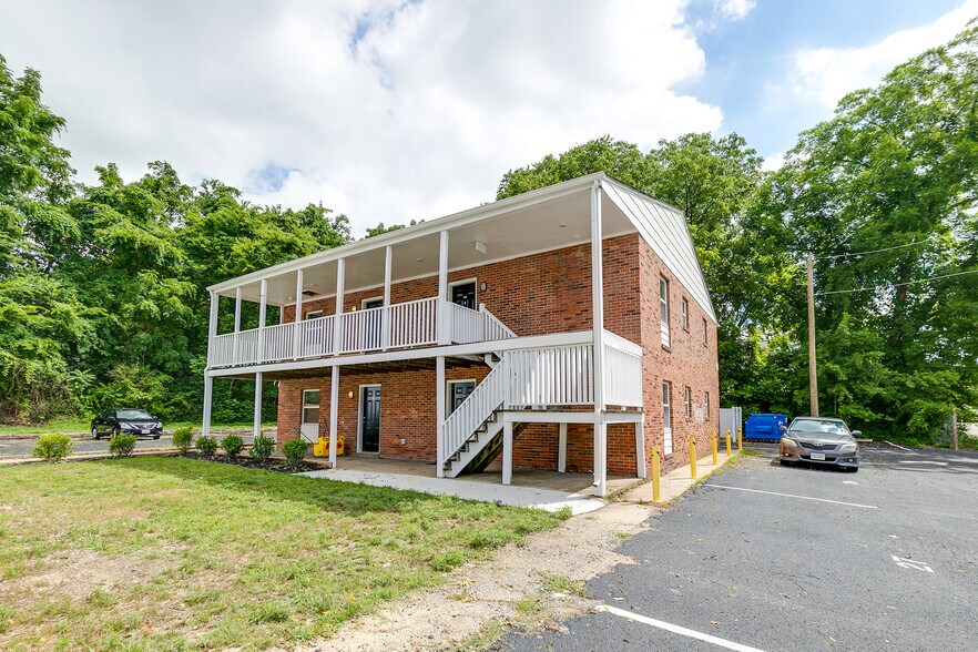 More Photos Of 1121 Stainback St, Petersburg Apartments For Sale