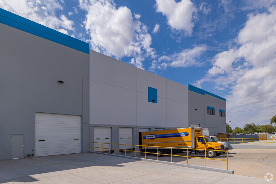 More Photos Of 1466 N Eliseo C. Felix Jr Way, Avondale Warehouse For Sale