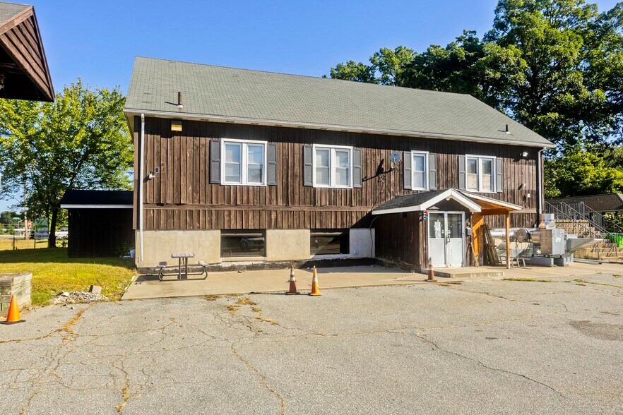 More Photos Of 52 Gladdu Ave, Chicopee General Retail For Sale