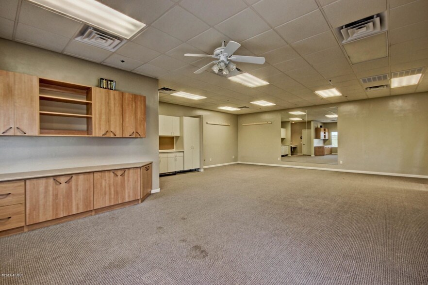 More Photos Of 16853 E Palisades Blvd, Fountain Hills Office For Lease