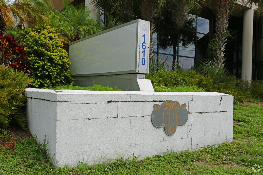 More Photos Of 1610 W International Speedway Blvd, Daytona Beach Medical For Sale