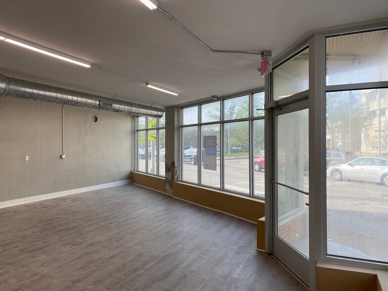 More Photos Of 4842 W Lisbon Ave, Milwaukee Storefront Retail Residential For Sale