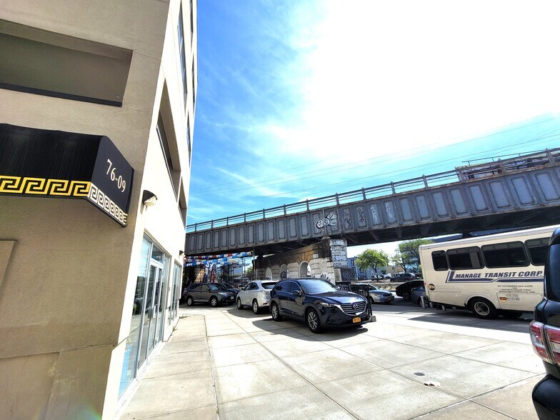 More Photos Of 76-09 Queens Blvd, Elmhurst Office For Lease