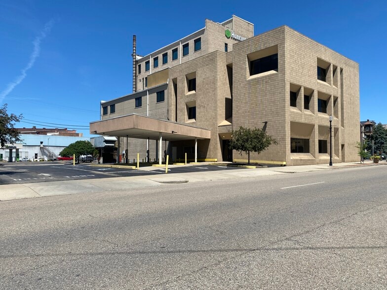 More Photos Of 434 Main St, Zanesville Office For Lease