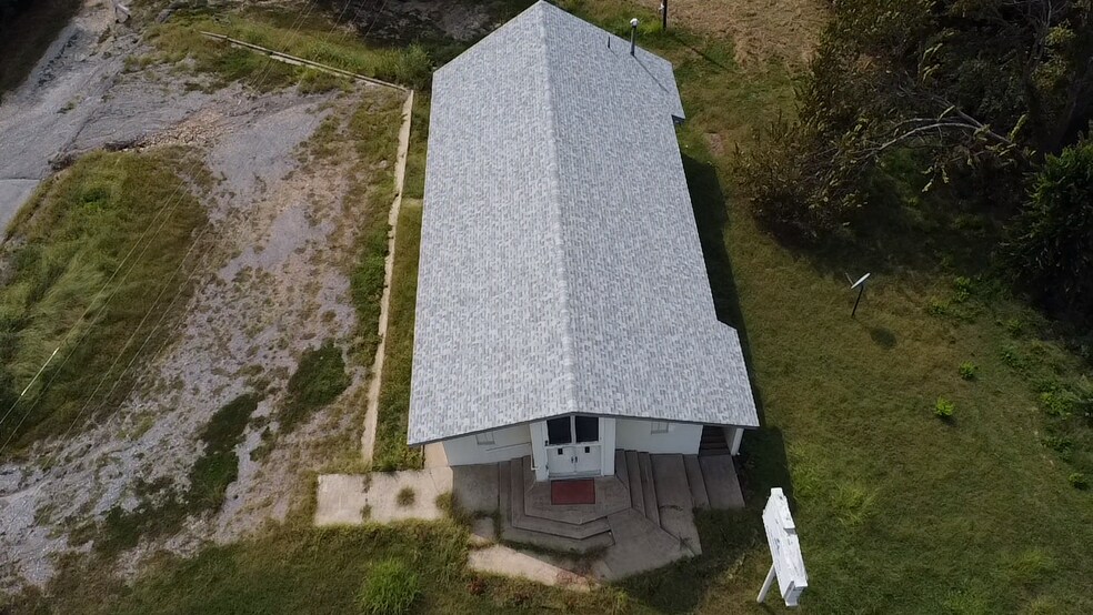 Primary Photo Of 2602 Muskogee Ave, Tahlequah Religious Facility For Sale