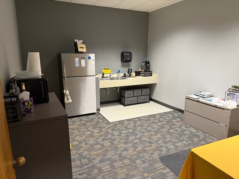 More Photos Of 1 Victory Dr, Liberty Office For Lease