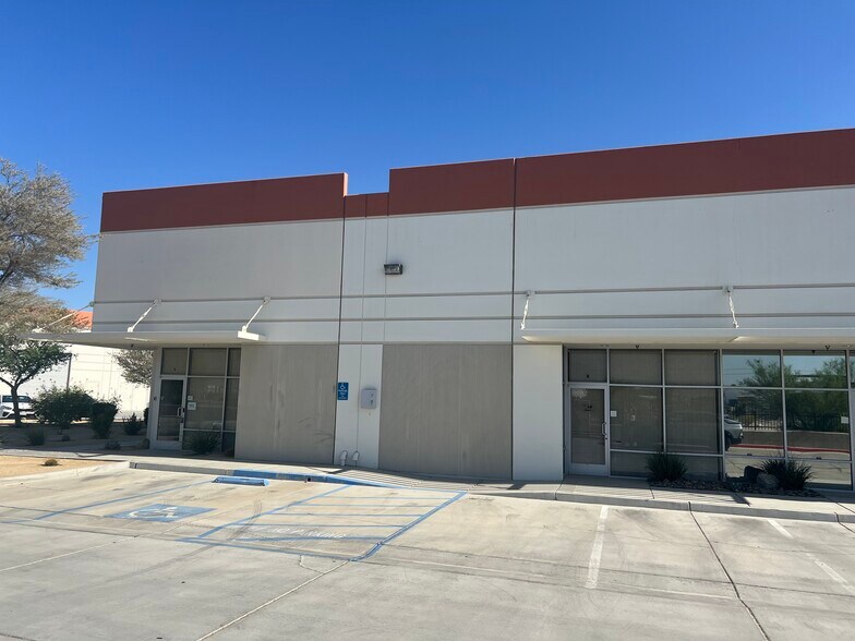 More Photos Of 45130 Golf Center Pky, Indio Warehouse For Sale