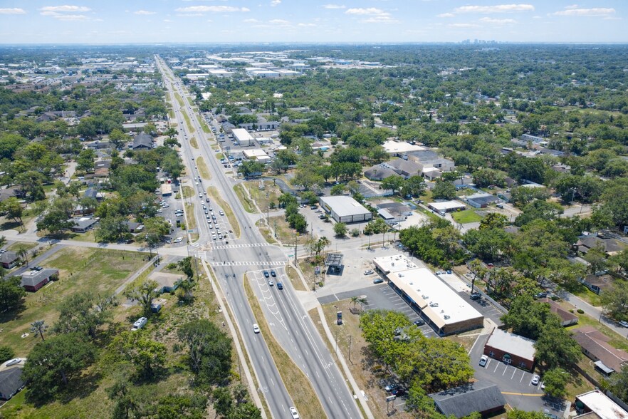 More Photos Of 8010-8022 N 56th St, Tampa Storefront Retail Office For Lease