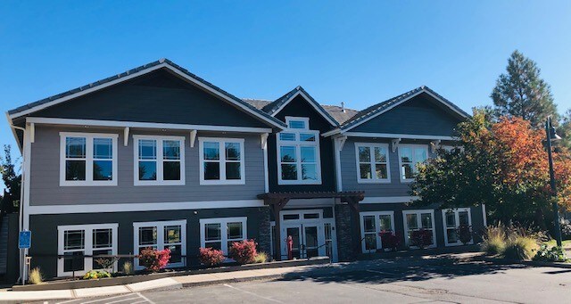 More Photos Of 151 SW Shevlin Hixon Dr, Bend Office For Sale