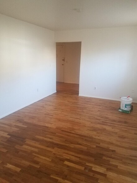 More Photos Of 273 Morsemere Ave, Yonkers Apartments For Lease