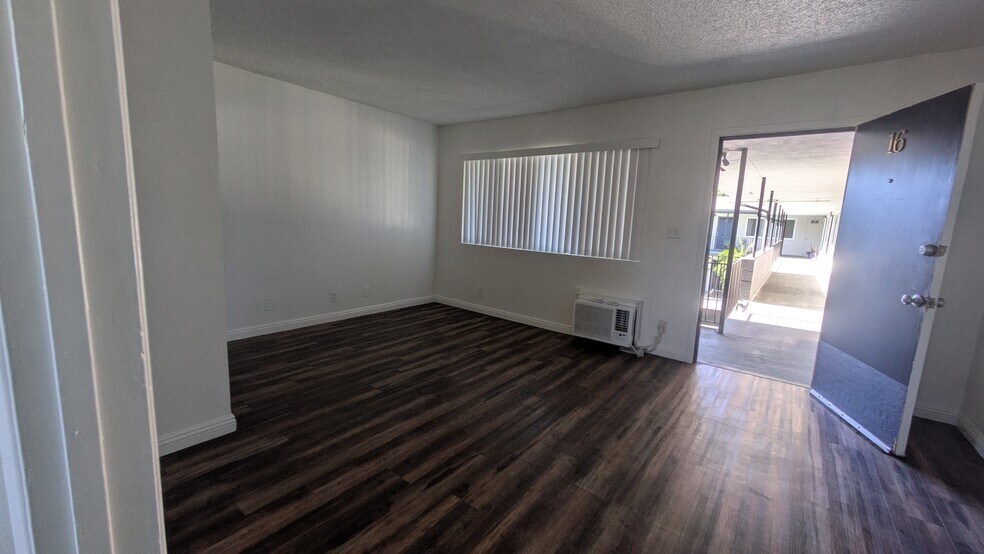 More Photos Of 1881 Loma Vista St, Riverside Apartments For Sale