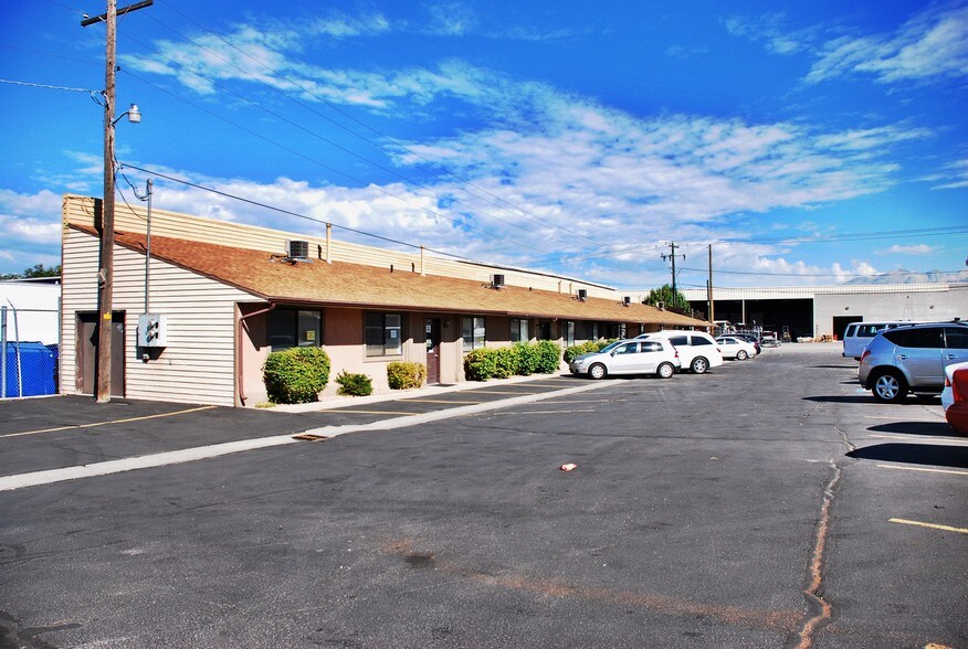 More Photos Of 1455-1463 W Center St, Orem Showroom For Lease