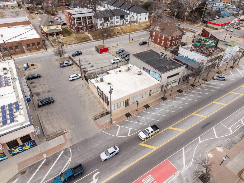 More Photos Of 3828 Broadway Blvd, Kansas City Office For Sale