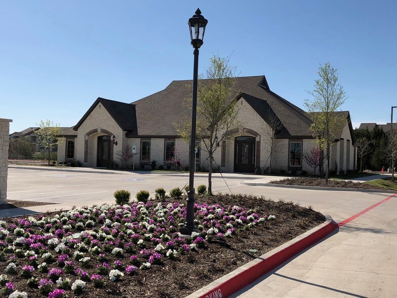 More Photos Of 918 E Pleasant Run Rd, Cedar Hill Medical For Lease