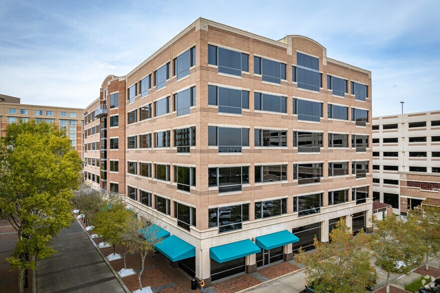 More Photos Of 2277 Plaza Dr, Sugar Land Office For Lease