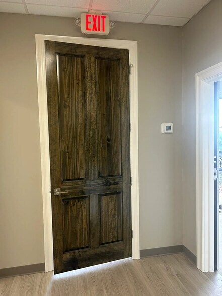 More Photos Of 238 Commercial Pky, Canton Flex For Lease