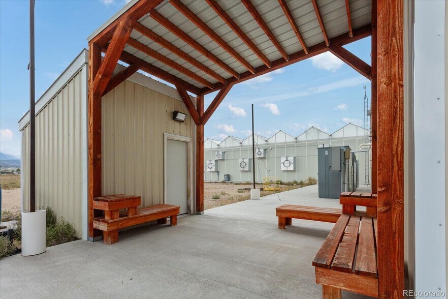 More Photos Of 7800 7706 7708 7710 County Rod 152, Salida Manufacturing For Sale