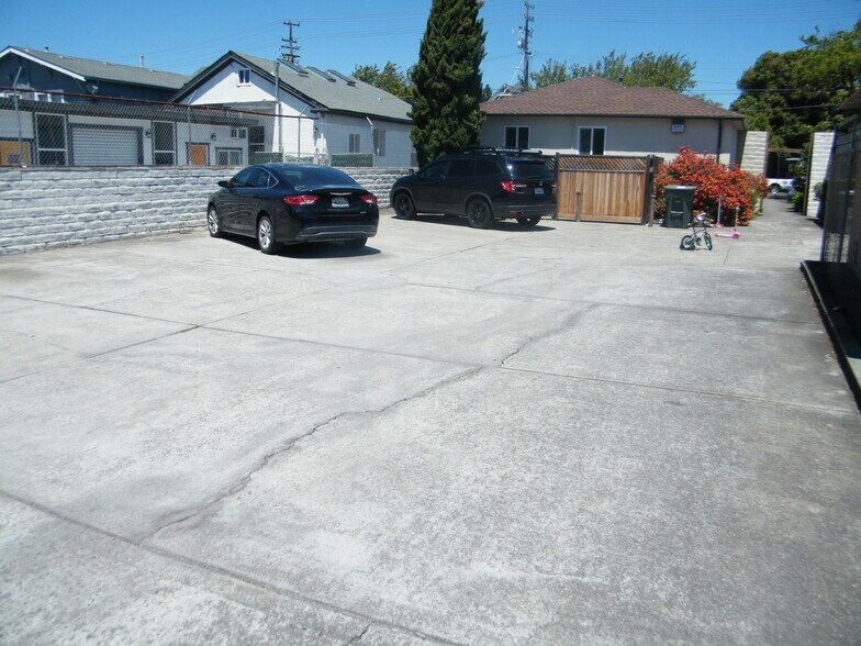 More Photos Of 2275 Washington Ave, San Leandro Medical For Sale