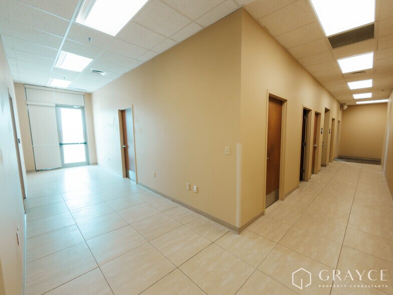 More Photos Of 4301 N Mesa St, El Paso Medical For Lease