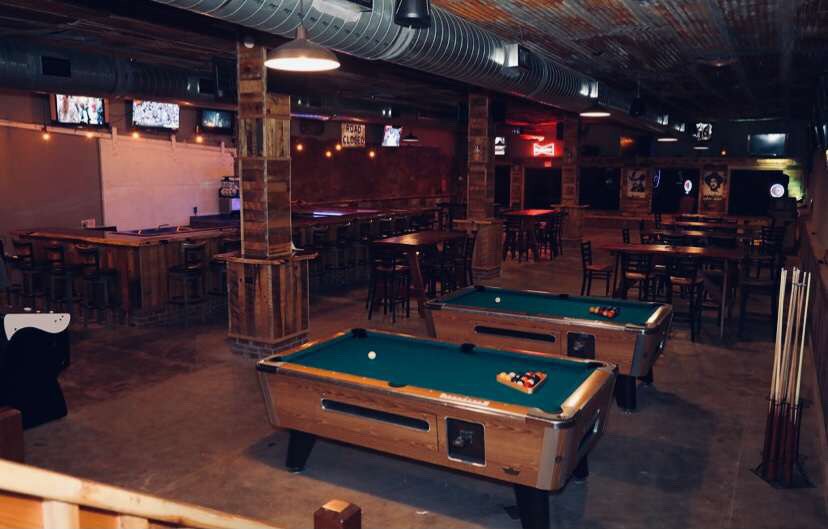 More Photos Of 165 S Ohio Ave, Atoka Bar For Sale