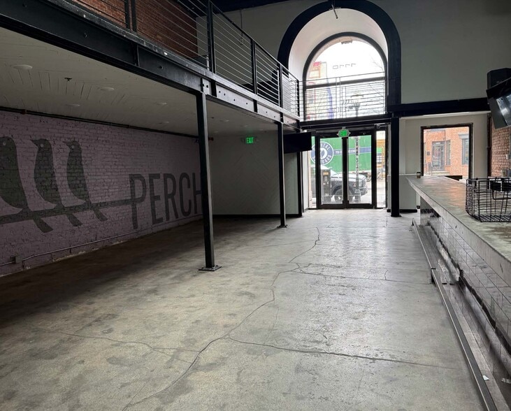 More Photos Of 1108-1110 S Charles St, Baltimore Bar For Sale