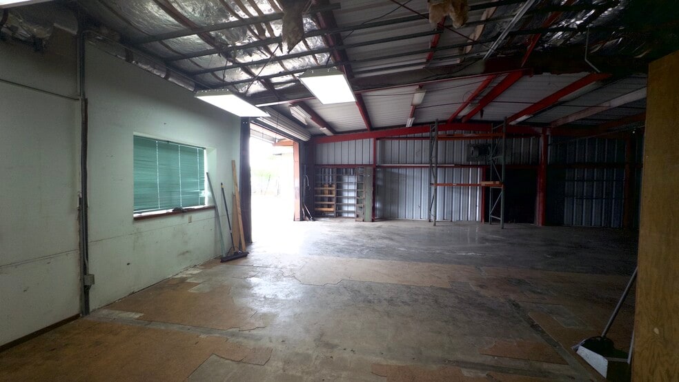 More Photos Of 500 Alakawa St, Honolulu Warehouse For Lease