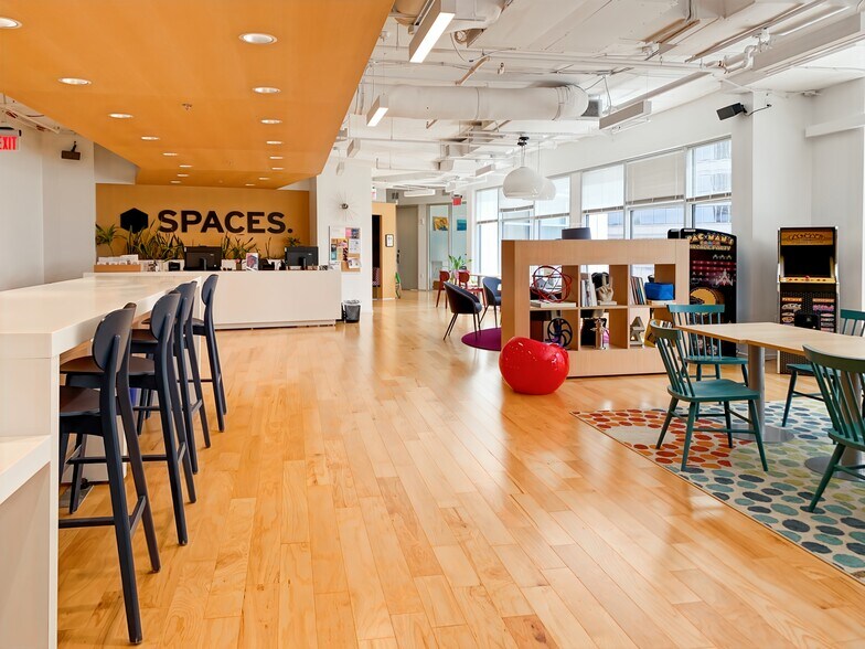 More Photos Of 4445 Willard Ave, Chevy Chase Coworking Space