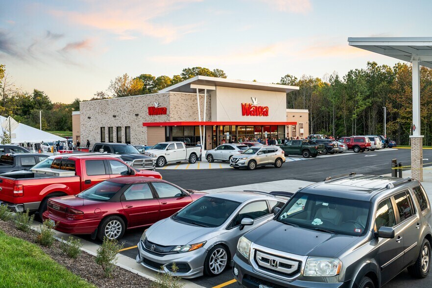 More Photos Of 14039 Wards Rd, Lynchburg Service Station For Sale