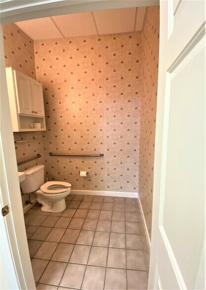 More Photos Of 2000 Bearcat Way, Morrisville Research And Development For Lease