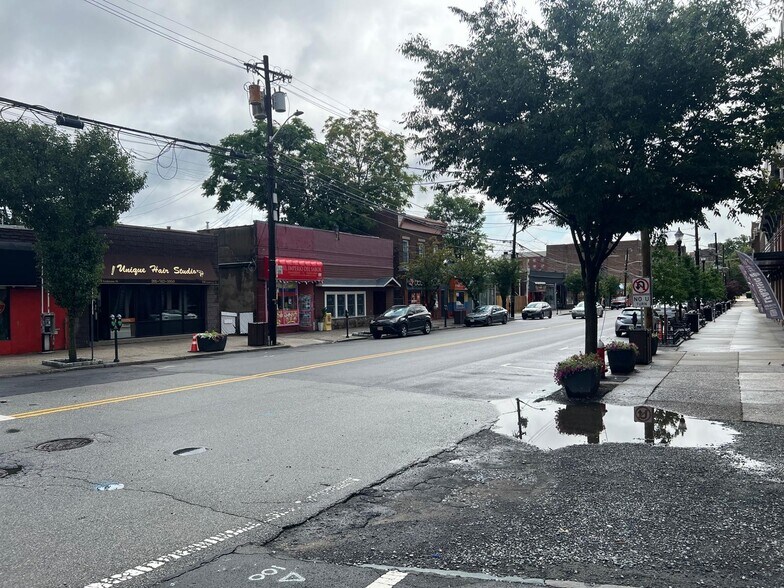 More Photos Of 106 Anderson St, Hackensack Storefront Retail Residential For Lease