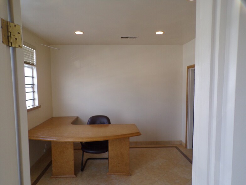 More Photos Of 1801 1st Street St, San Fernando Manufacturing For Sale