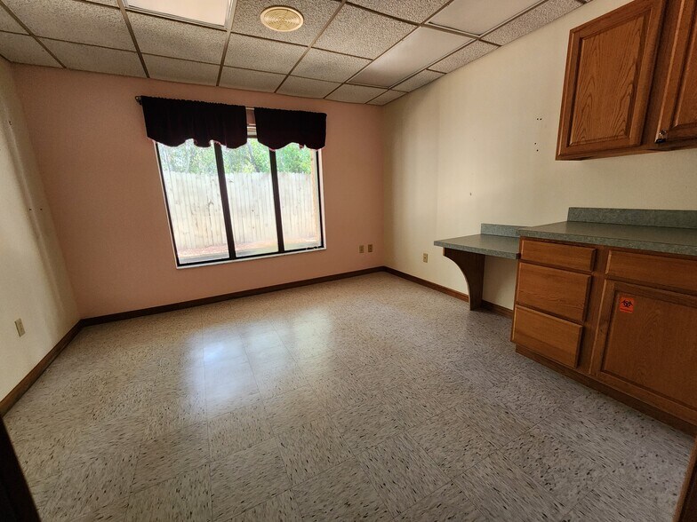 More Photos Of 5327 Commercial Way, Spring Hill Office For Sale