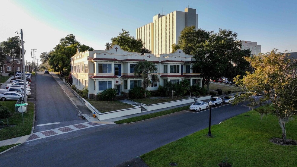 Primary Photo Of 183 Lake Morton Dr, Lakeland Multifamily For Sale